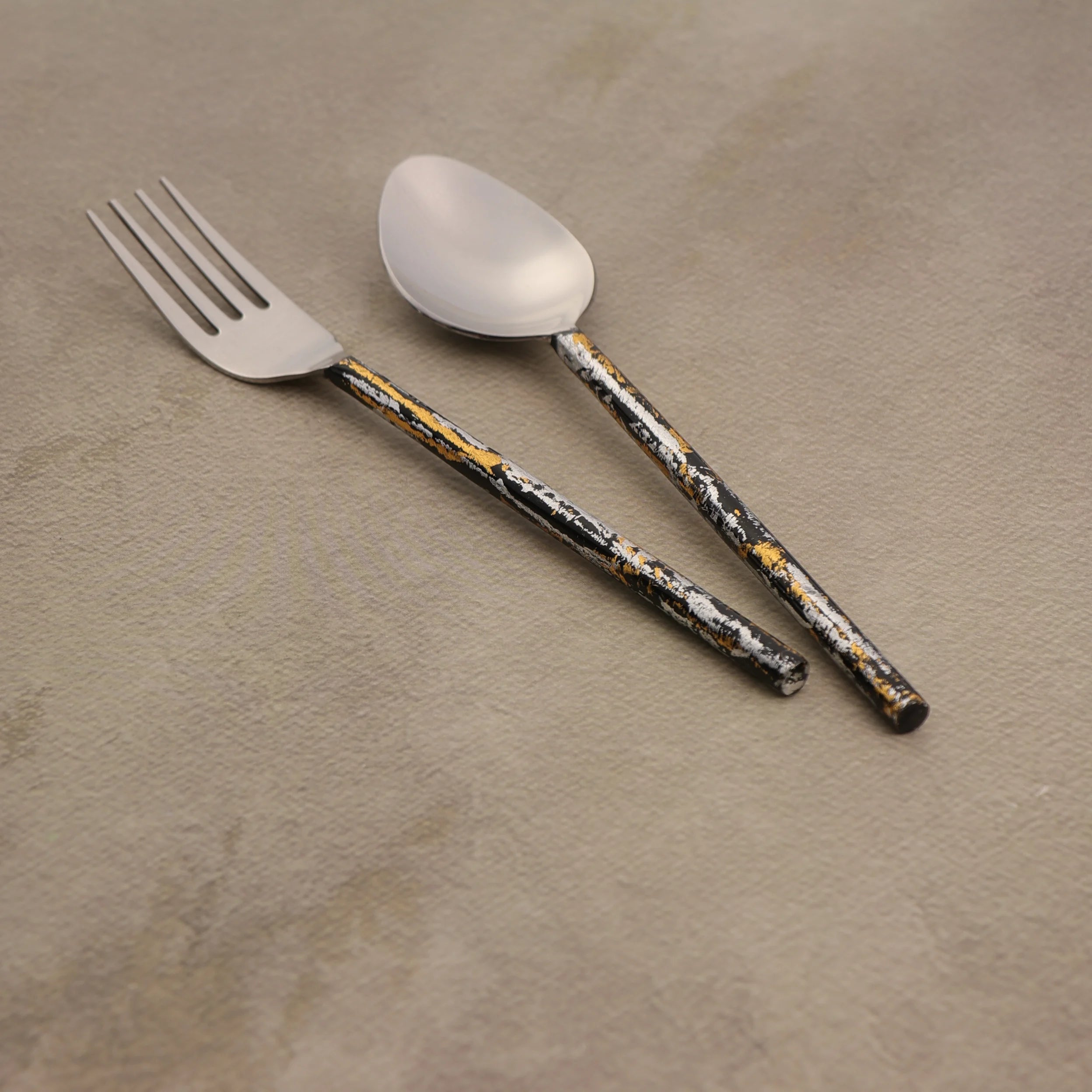 Foil, Dinner Twelve