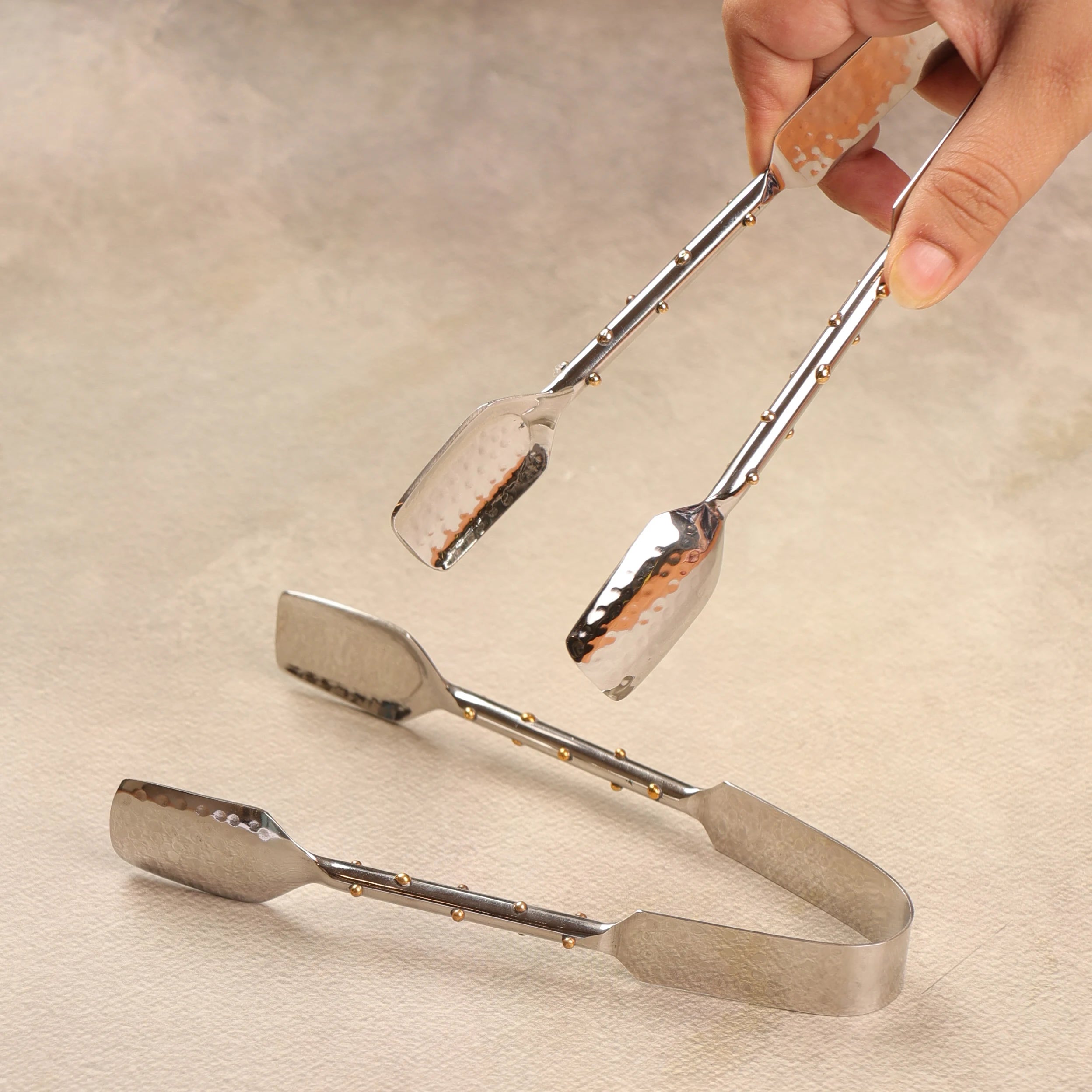 Dots Tongs
