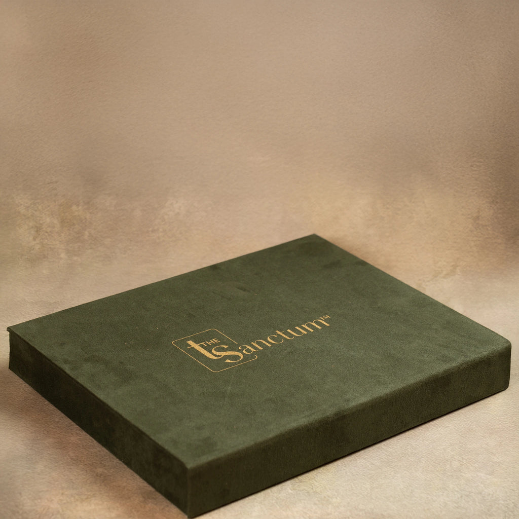 Green velvet gift box for Sakura serving spoons set of 5
