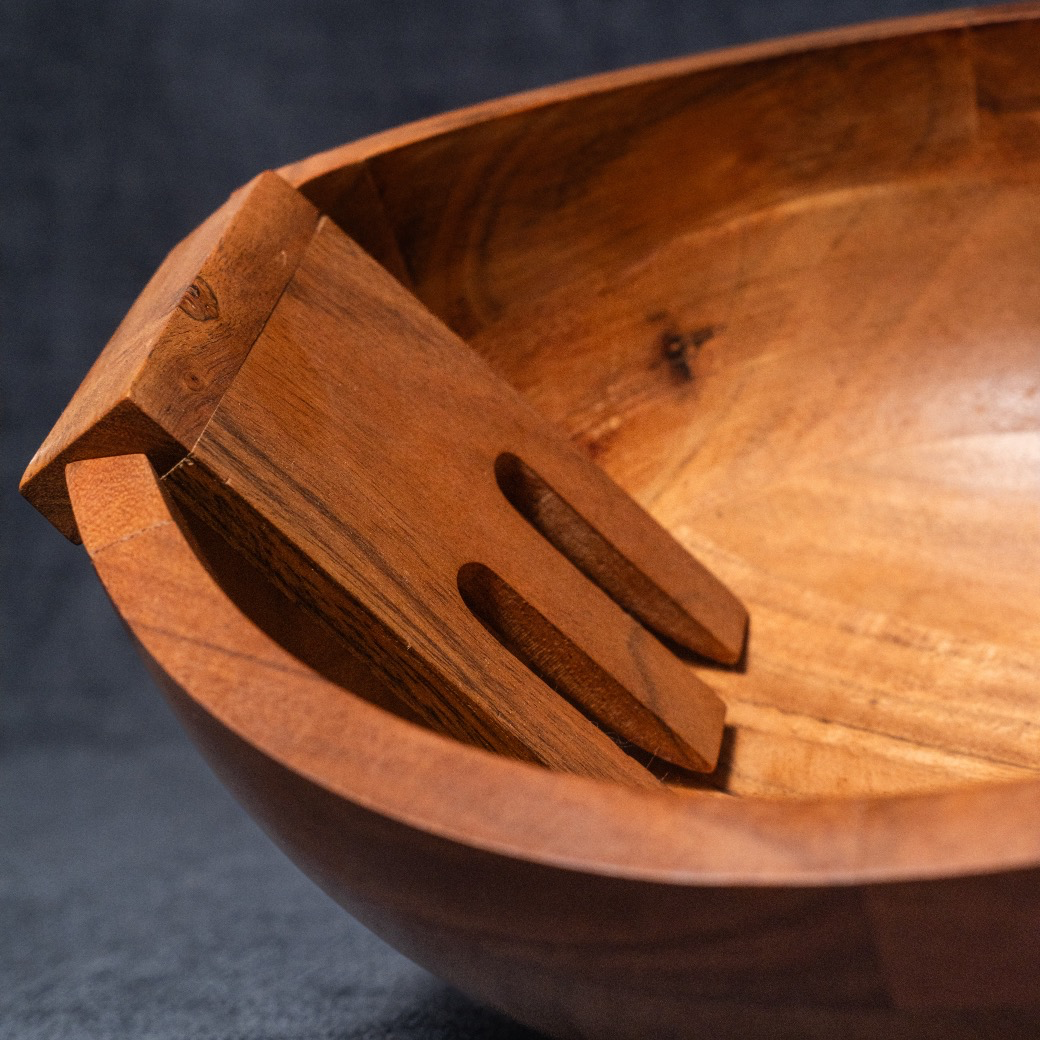 Salad Bowl - Hands